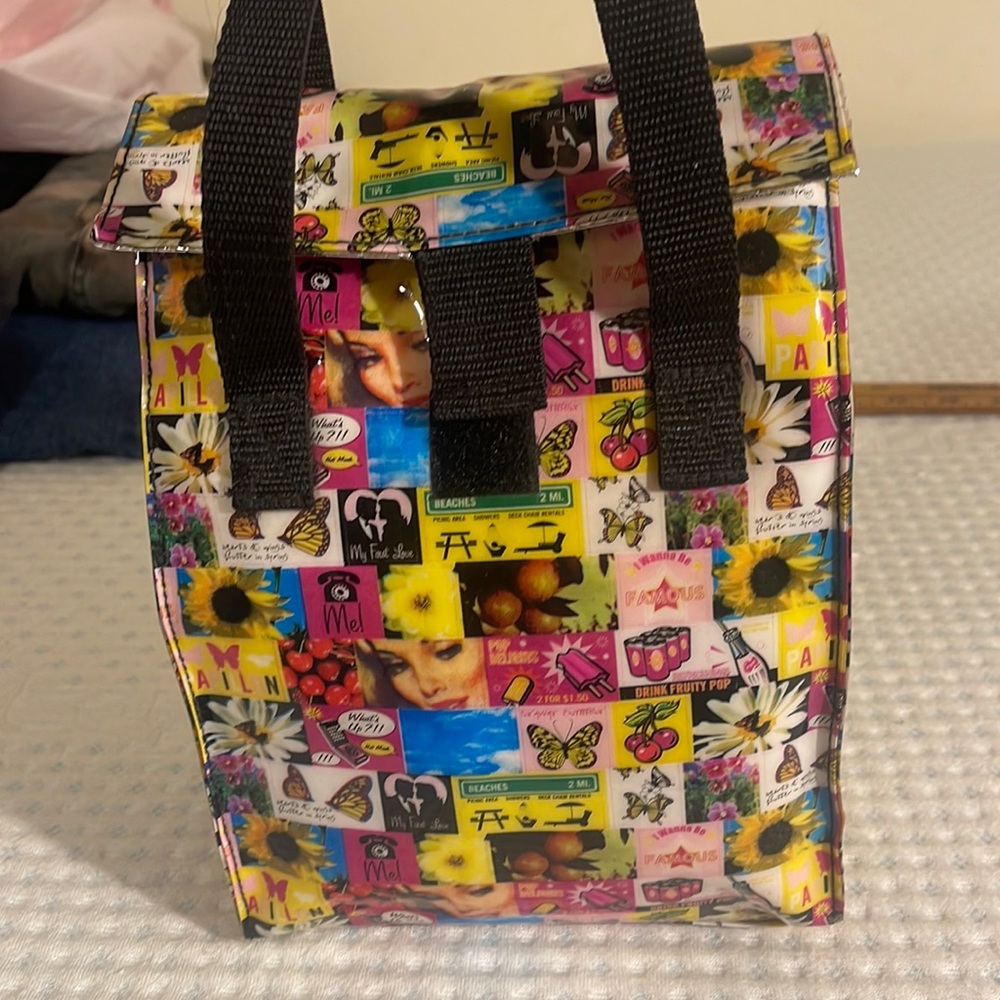 Fossil Relic lunch tote